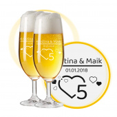LEONARDO Leonardo Biergläser mit Gravur zum 5. Hochzeitstag, Pils Biertulpe, Herzfunken