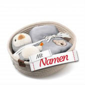Steiff Lio Pinguin Geschenkset mit Namen bestickt – im Korb, Kuscheltier Rassel + Latz